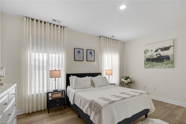 436 Stoney Mist WAY, Chesapeake, VA 23322