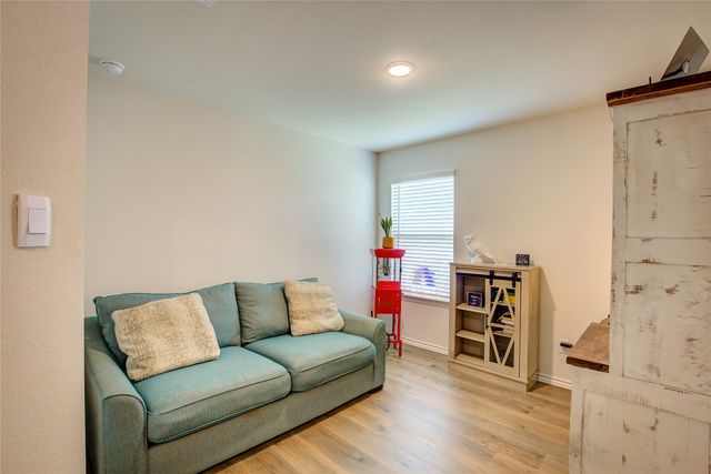 2320 Peregrine Way, Crandall, TX 75114