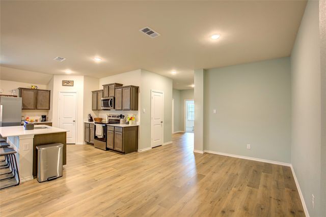 2320 Peregrine Way, Crandall, TX 75114