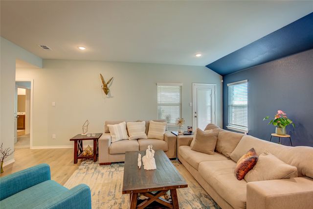 2320 Peregrine Way, Crandall, TX 75114