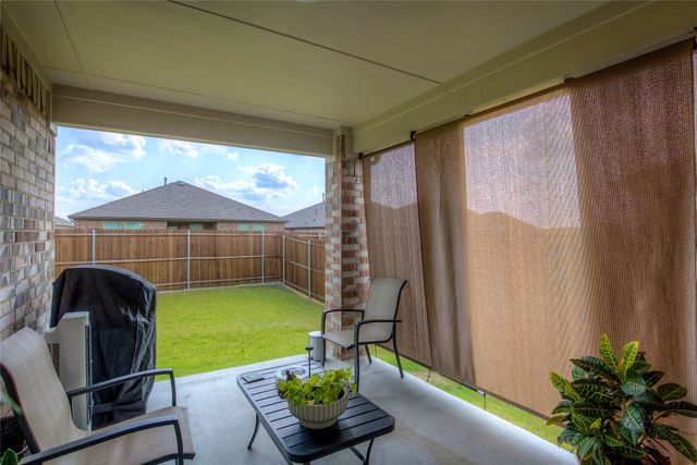 2320 Peregrine Way, Crandall, TX 75114