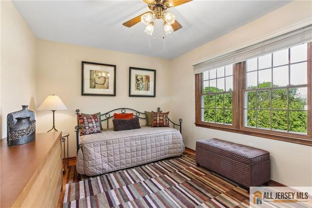 4 Van Loan Avenue, Sayreville, NJ 08872