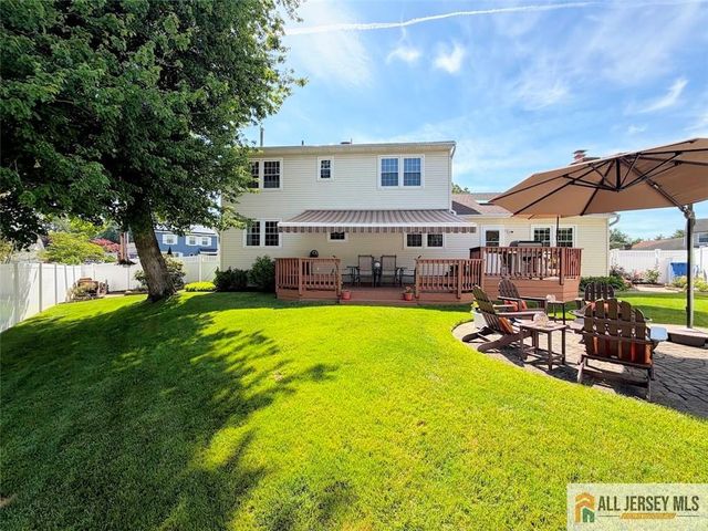 4 Van Loan Avenue, Sayreville, NJ 08872