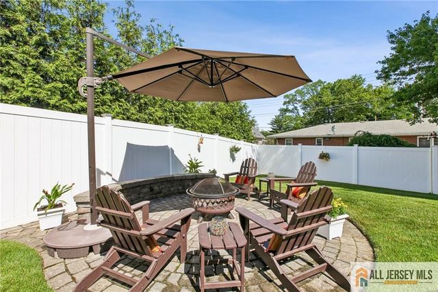 4 Van Loan Avenue, Sayreville, NJ 08872