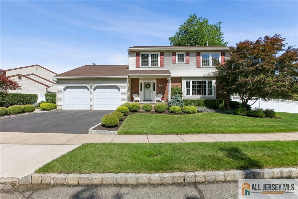 4 Van Loan Avenue, Sayreville, NJ 08872