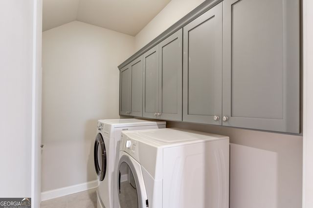 704 Hickory Hollow Walk, Canton, GA 30115