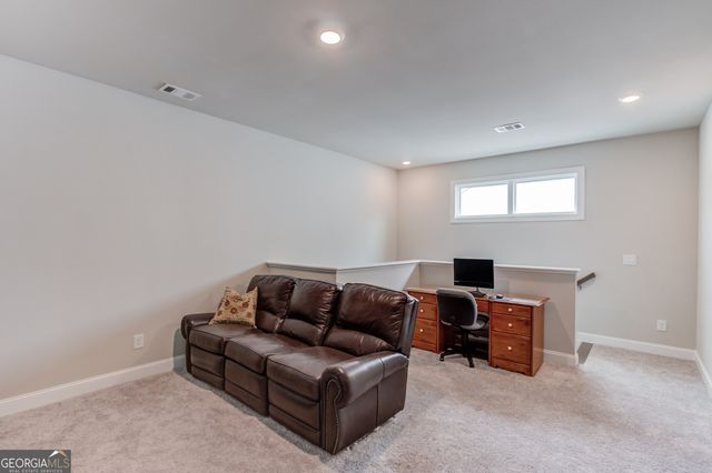 704 Hickory Hollow Walk, Canton, GA 30115