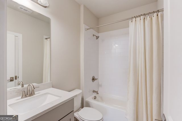 704 Hickory Hollow Walk, Canton, GA 30115