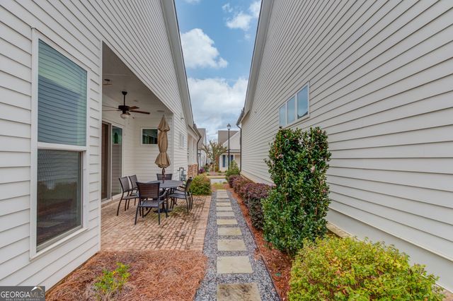 704 Hickory Hollow Walk, Canton, GA 30115