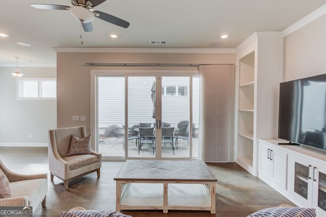 704 Hickory Hollow Walk, Canton, GA 30115