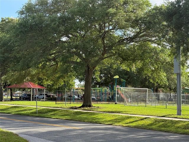 644 INDIANA STREET, Orlando, FL 32805