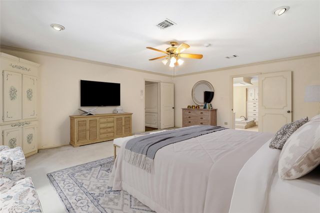 15211 Rainhollow Drive, Houston, TX 77070