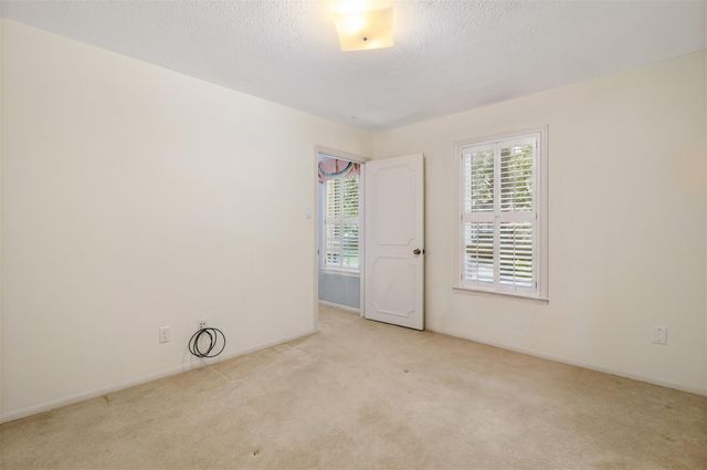 15211 Rainhollow Drive, Houston, TX 77070