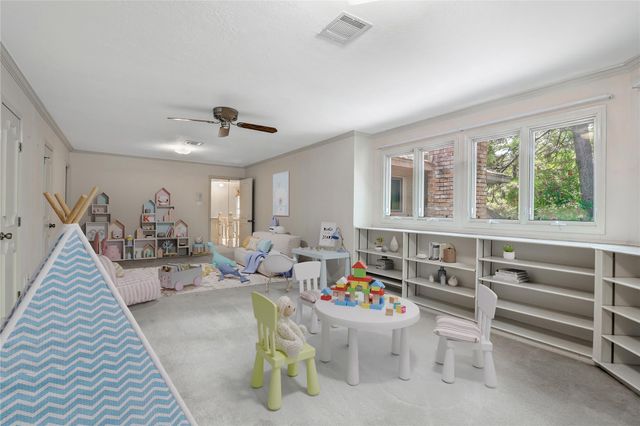 15211 Rainhollow Drive, Houston, TX 77070