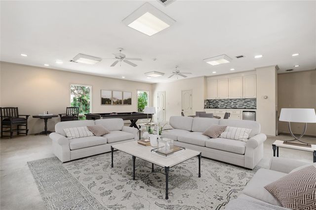 15211 Rainhollow Drive, Houston, TX 77070