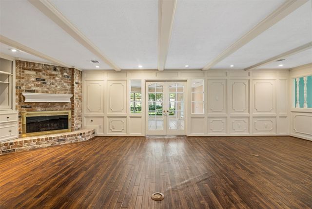 15211 Rainhollow Drive, Houston, TX 77070