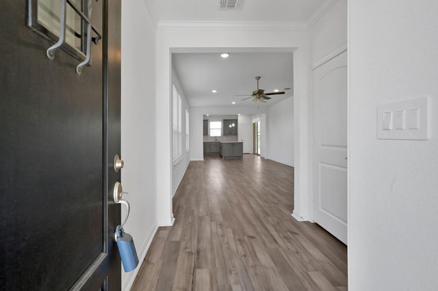 9906 Monarch Landing Cove, Willis, TX 77318