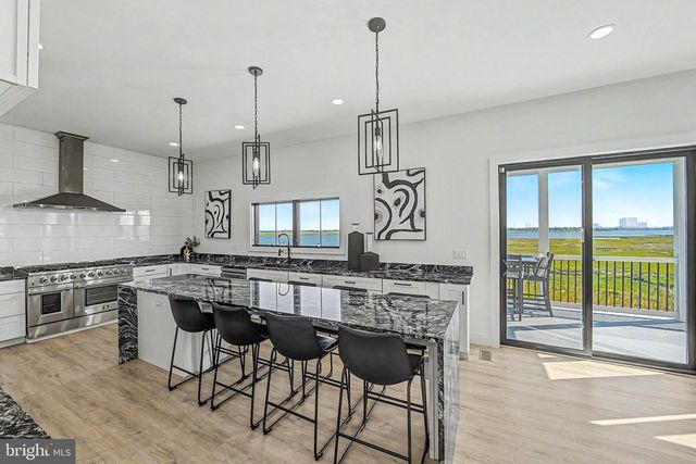 21 HART LN, Ventnor City, NJ 08406