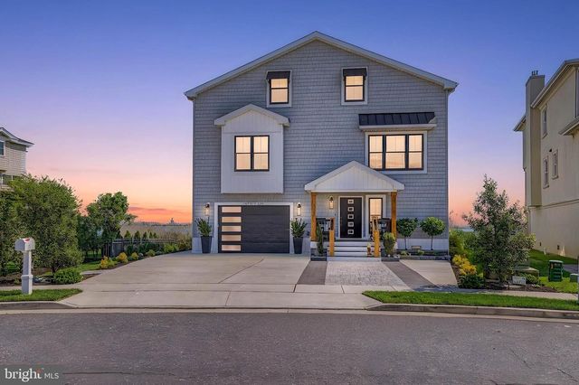21 HART LN, Ventnor City, NJ 08406