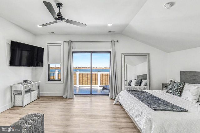 21 HART LN, Ventnor City, NJ 08406