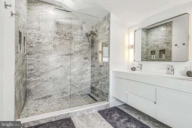21 HART LN, Ventnor City, NJ 08406
