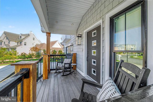21 HART LN, Ventnor City, NJ 08406