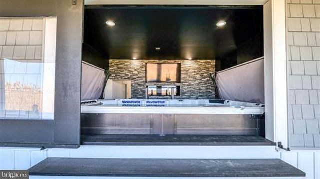 21 HART LN, Ventnor City, NJ 08406