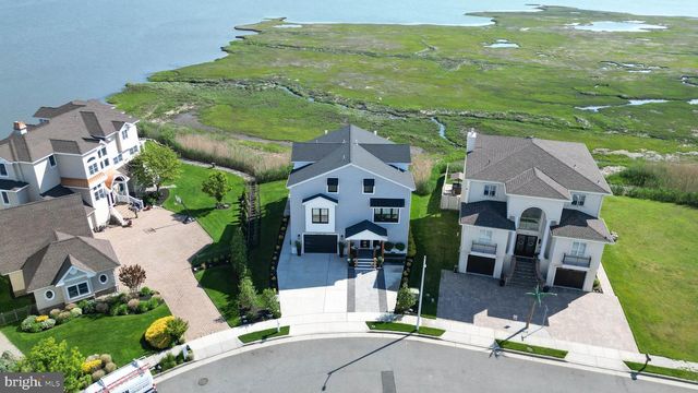 21 HART LN, Ventnor City, NJ 08406