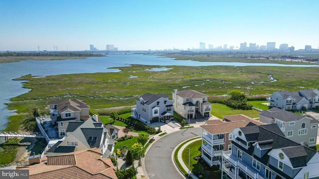 21 HART LN, Ventnor City, NJ 08406