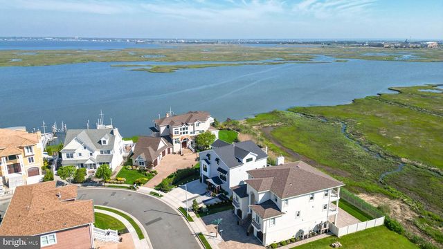 21 HART LN, Ventnor City, NJ 08406
