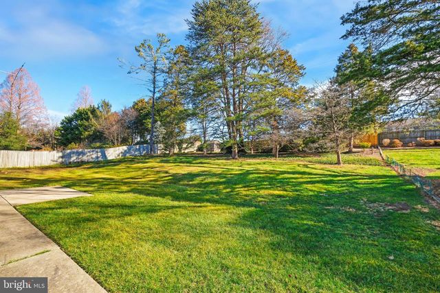 11109 LUXMANOR RD, North Bethesda, MD 20852