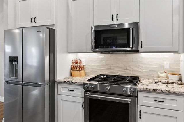 25214 BLACK BEAR LANE, Eustis, FL 32736