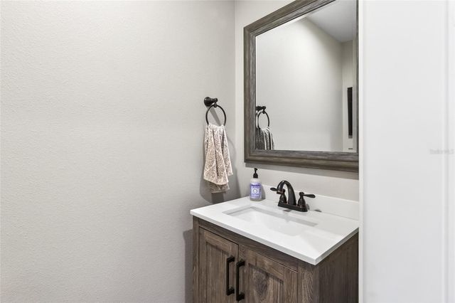 25214 BLACK BEAR LANE, Eustis, FL 32736