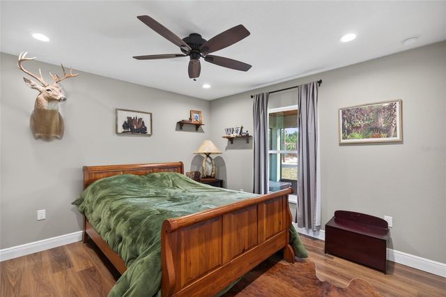 25214 BLACK BEAR LANE, Eustis, FL 32736