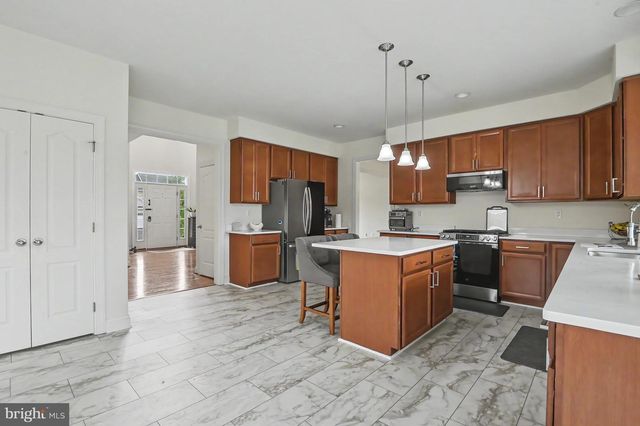 301 E FURROW LN, Newark, DE 19702