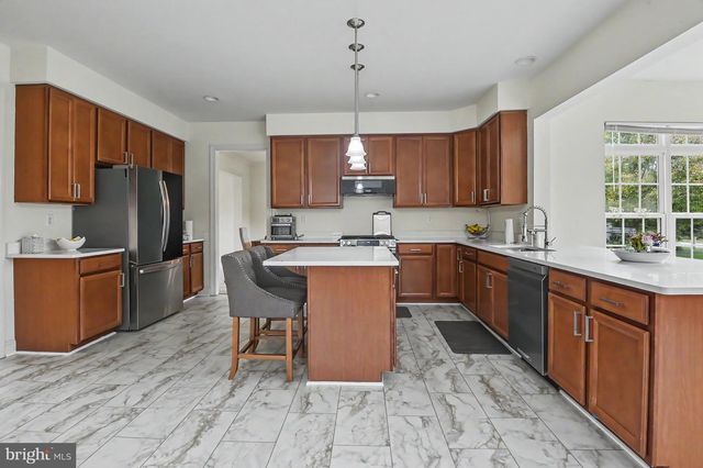 301 E FURROW LN, Newark, DE 19702