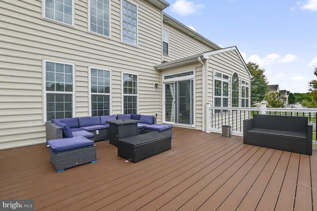 301 E FURROW LN, Newark, DE 19702
