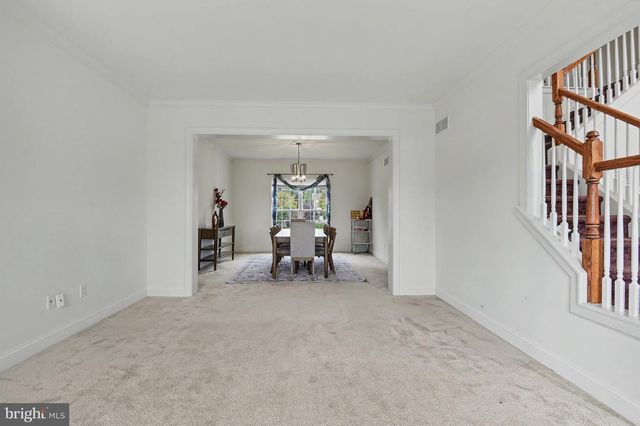 301 E FURROW LN, Newark, DE 19702