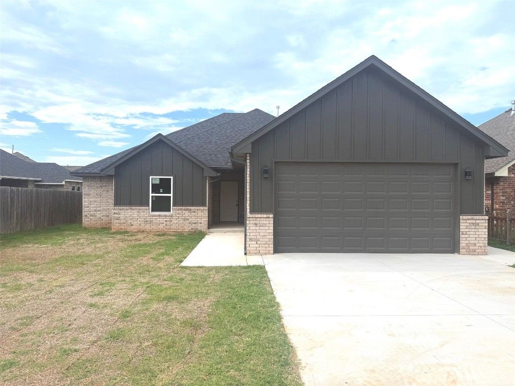 11617 SW 14th Street, Yukon, OK 73099
