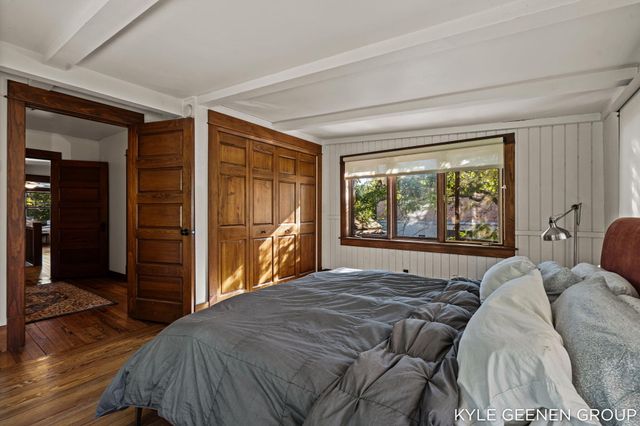 62 W 11th Street, Holland City, MI 49423