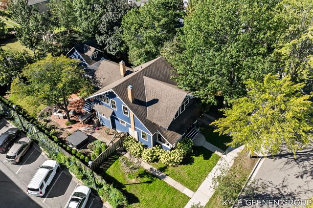 62 W 11th Street, Holland City, MI 49423
