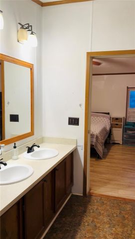 627 Port Road, Angleton, TX 77515