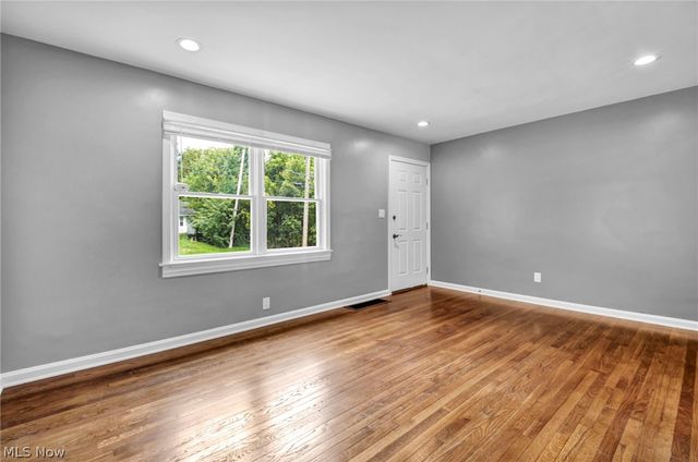 735 Cuyahoga Street, Kent, OH 44240