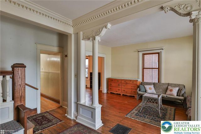 1032 Main Street, Bethlehem City, PA 18018