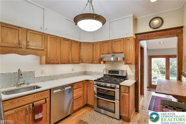 1032 Main Street, Bethlehem City, PA 18018