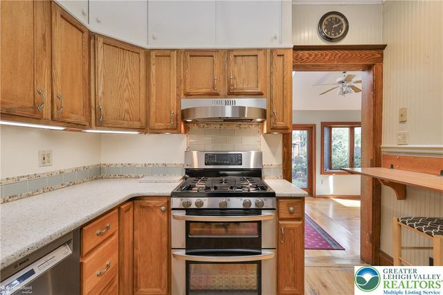 1032 Main Street, Bethlehem City, PA 18018