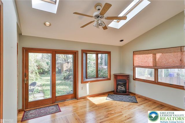 1032 Main Street, Bethlehem City, PA 18018