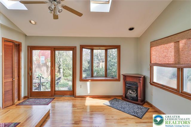 1032 Main Street, Bethlehem City, PA 18018