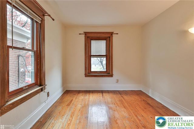 1032 Main Street, Bethlehem City, PA 18018