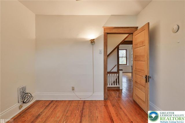 1032 Main Street, Bethlehem City, PA 18018